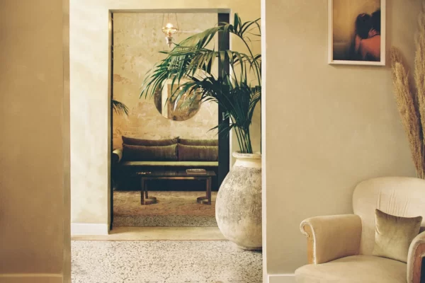 © Pia Riverola, Artwork by Michael Grieve